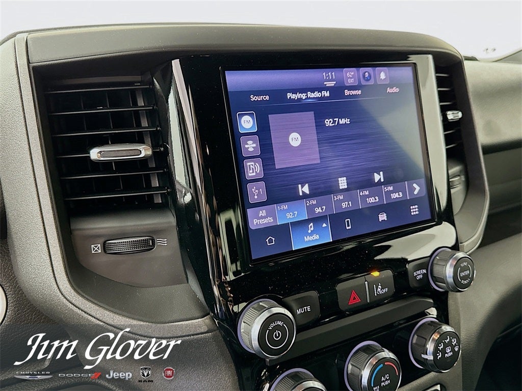 2025 RAM 1500 RAM 1500 TRADESMAN CREW CAB 4X4 6'4' BOX