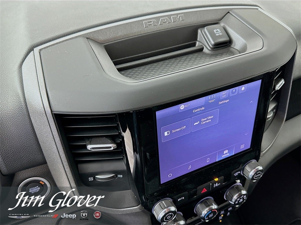 2025 RAM 1500 RAM 1500 TRADESMAN CREW CAB 4X4 6'4' BOX