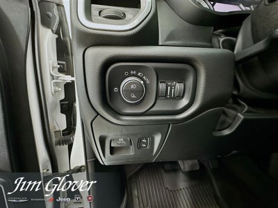 2023 RAM 1500 Laramie Crew Cab 4x4 6'4' Box