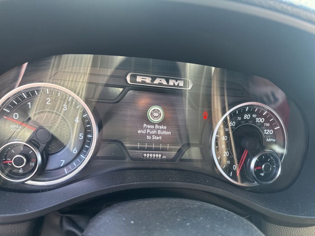 2023 RAM 1500 Laramie Crew Cab 4x4 6'4' Box