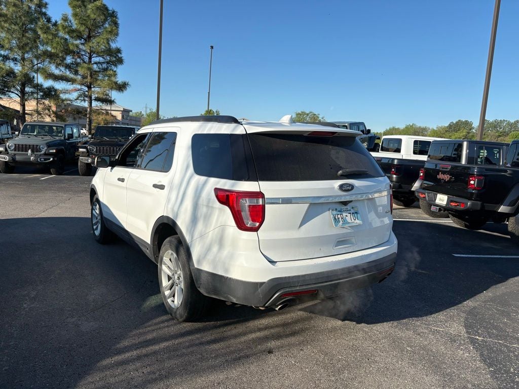 2017 Ford Explorer Base