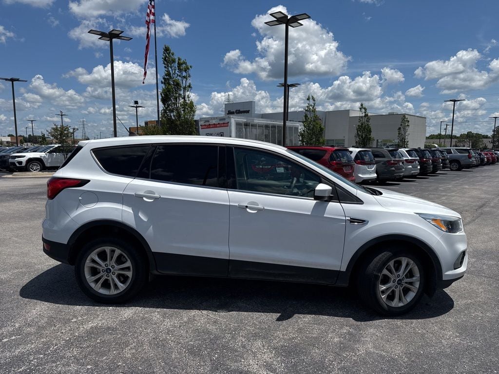 2019 Ford Escape SE's photo