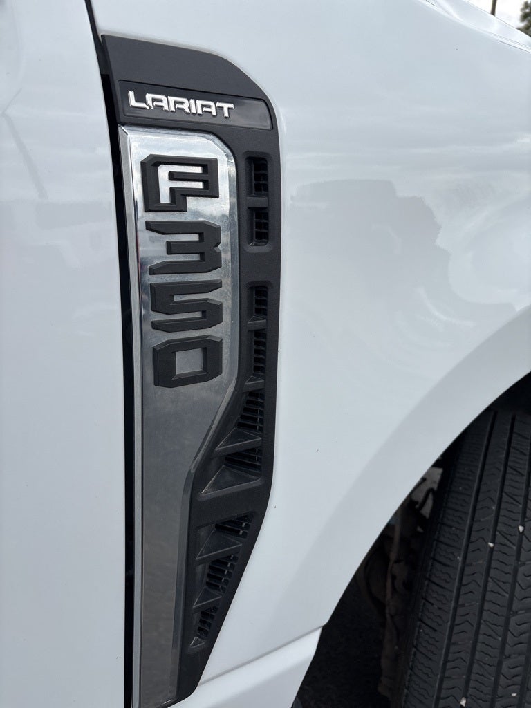 2023 Ford F-350SD LARIAT