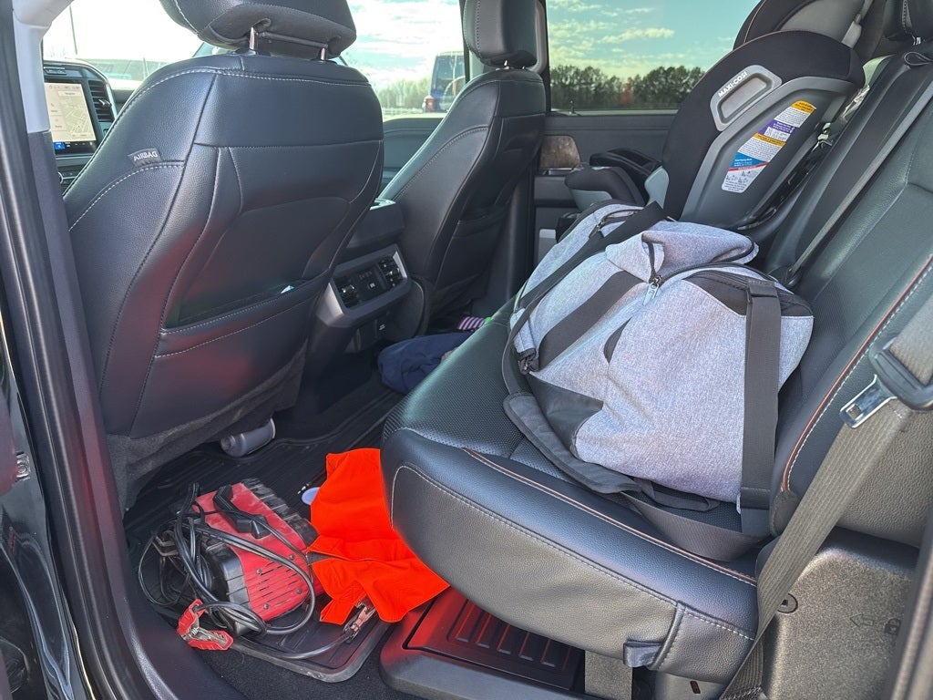 2024 Ford F-350SD Lariat DRW