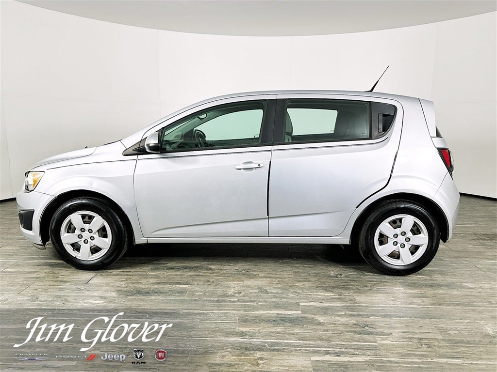 2013 Chevrolet Sonic LS Manual