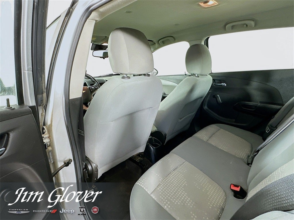 2013 Chevrolet Sonic LS Manual