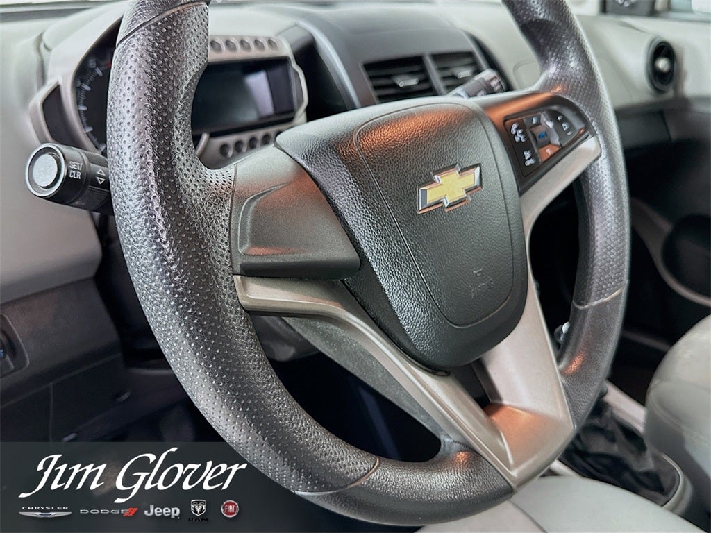 2013 Chevrolet Sonic LS Manual