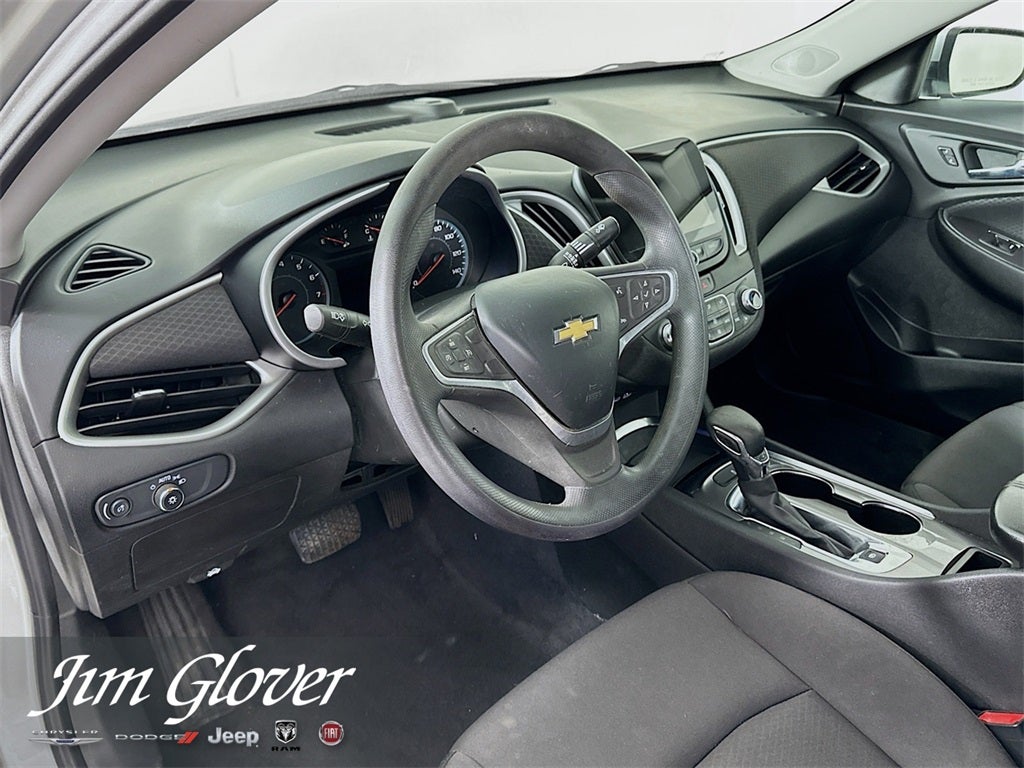 2022 Chevrolet Malibu FWD LT