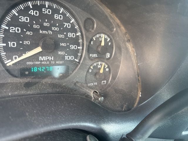 2002 Chevrolet S-10 Base 123 WB