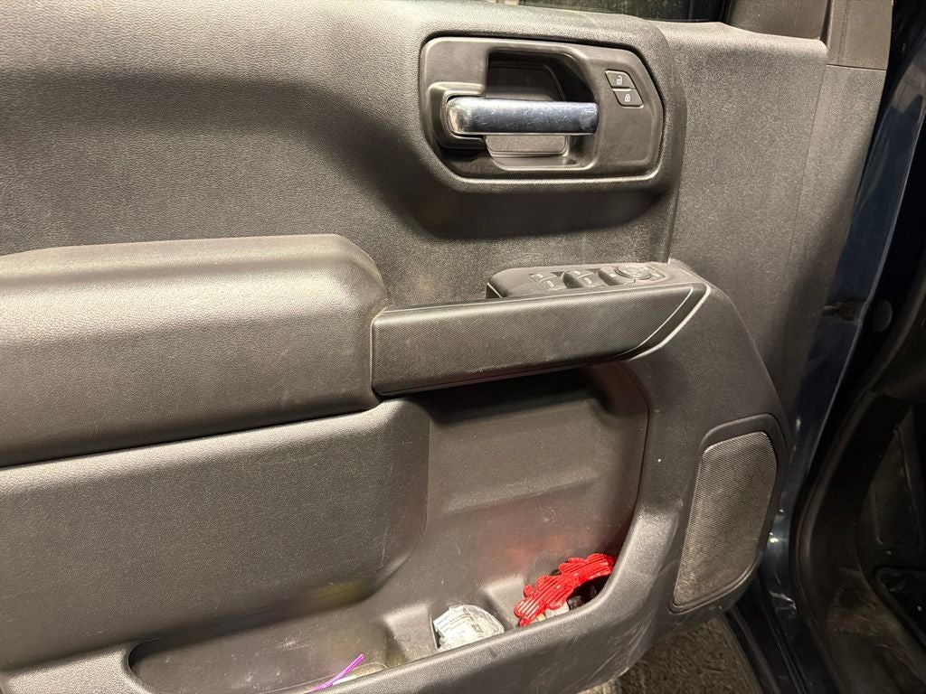2022 Chevrolet Silverado 1500 2WD Crew Cab Short Bed Custom