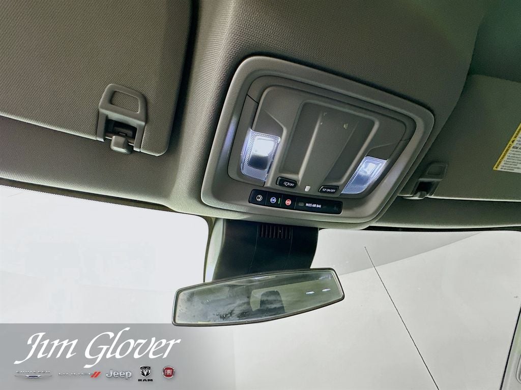 2023 Chevrolet Silverado 1500 4WD Crew Cab Short Bed LT with 2FL