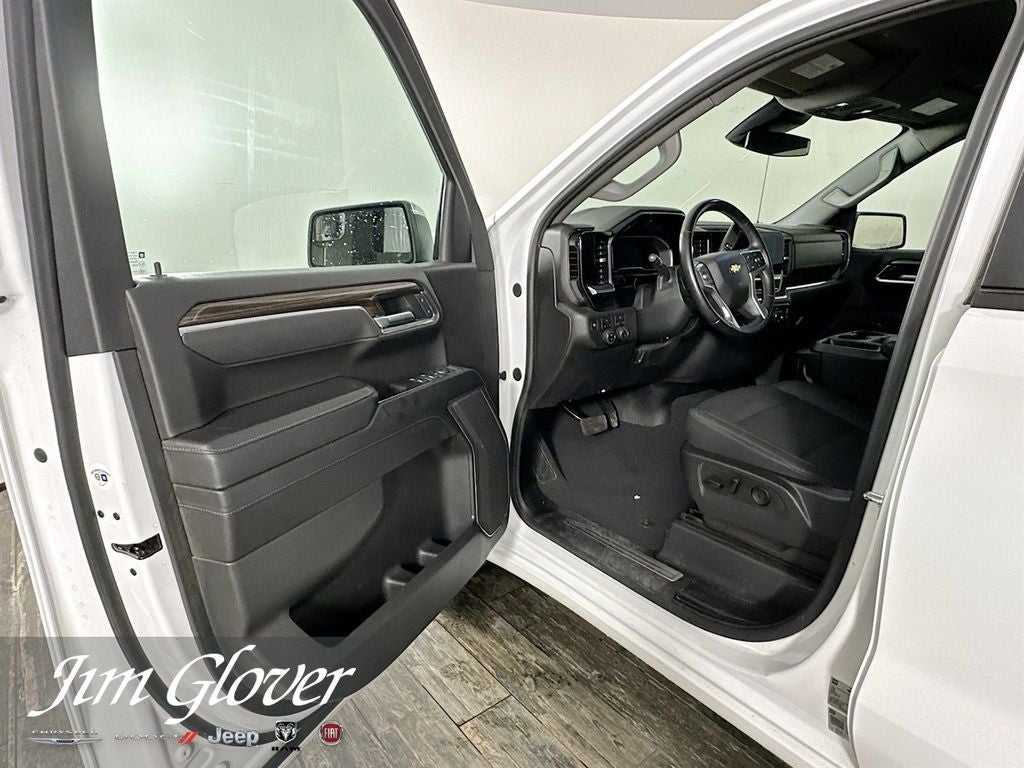 2025 Chevrolet Silverado 1500 4WD Crew Cab Standard Bed LT