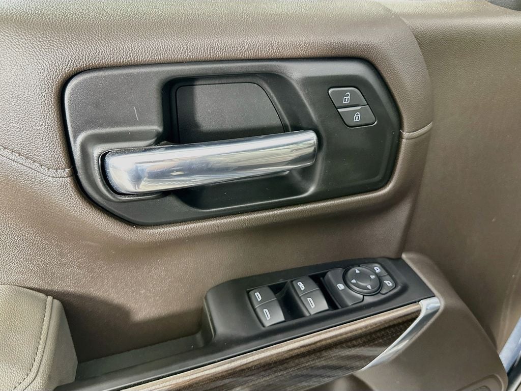2020 Chevrolet Silverado 1500 4WD Crew Cab Short Bed RST