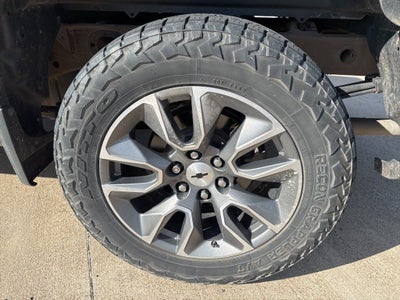 2020 Chevrolet Silverado 1500 4WD Crew Cab Short Bed RST