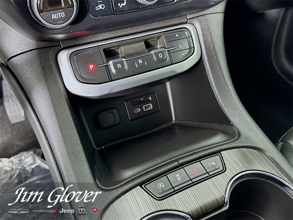 2023 GMC Acadia FWD SLT