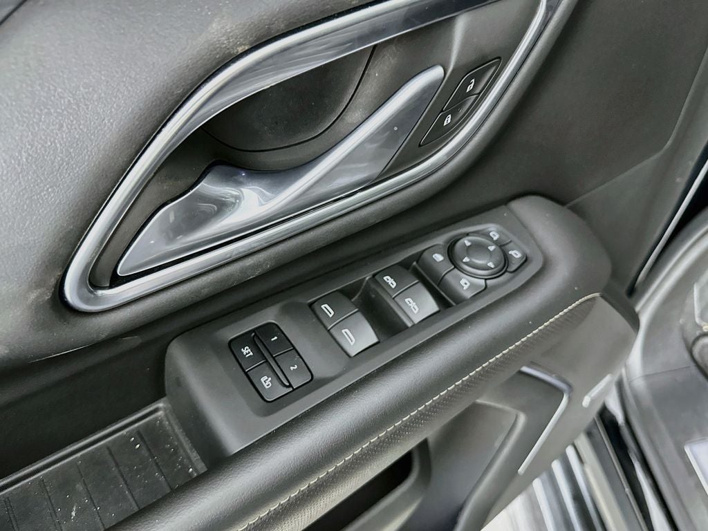 2022 GMC Yukon 4WD SLT