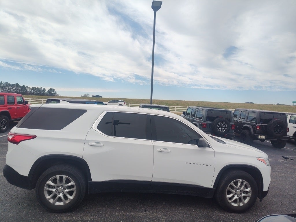 2021 Chevrolet Traverse LS