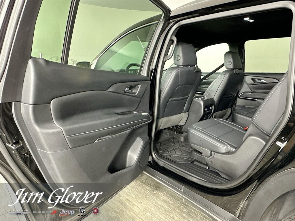 2024 Chevrolet Traverse FWD LT