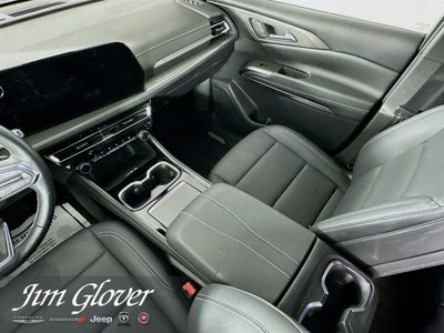 2024 Chevrolet Traverse FWD LT