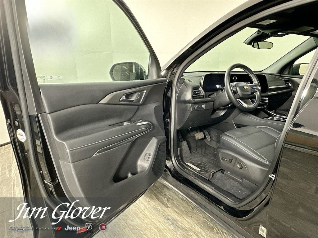 2024 Chevrolet Traverse FWD LT