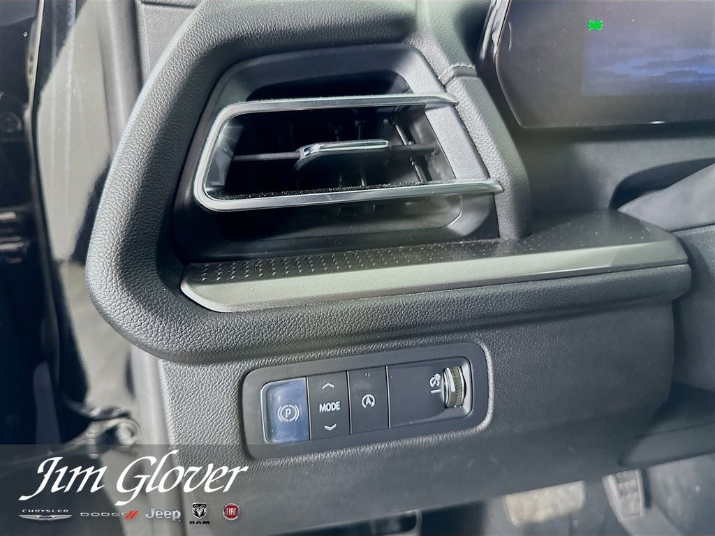 2024 Chevrolet Traverse FWD LT