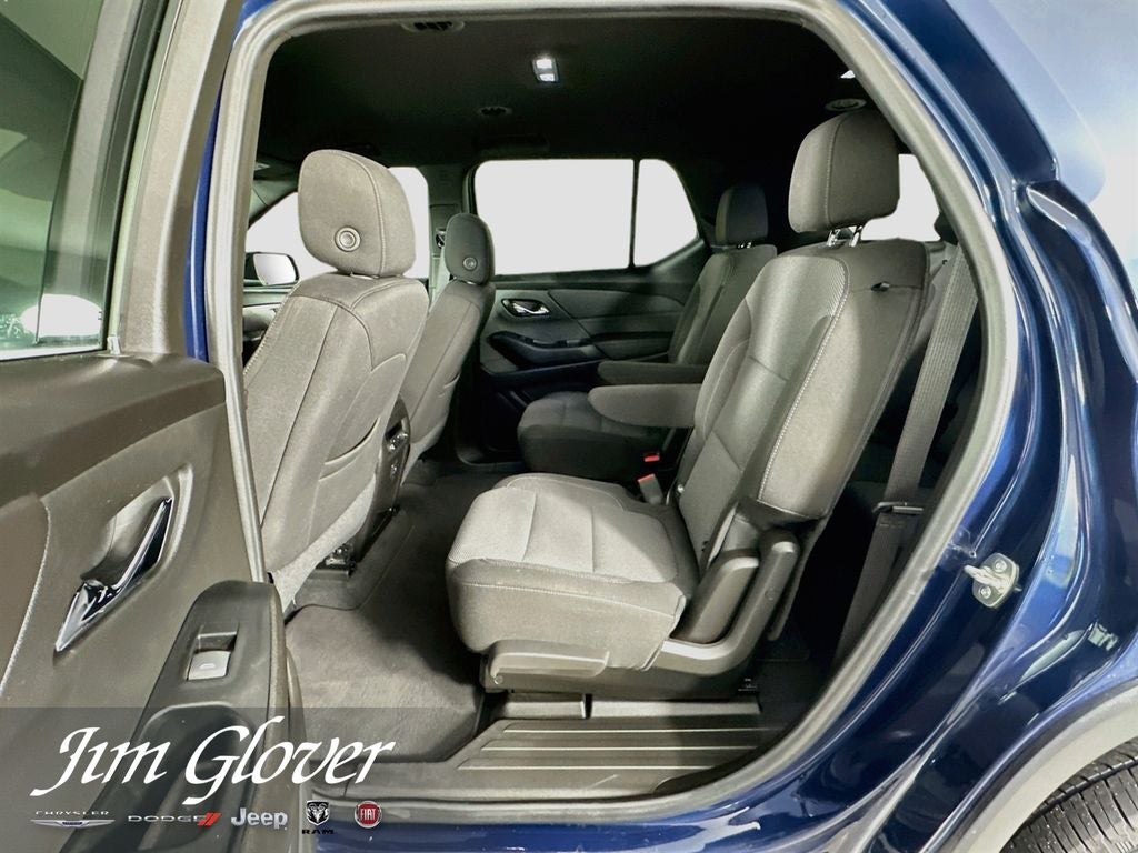 2023 Chevrolet Traverse FWD LT Cloth