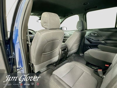 2023 Chevrolet Traverse FWD LT Cloth