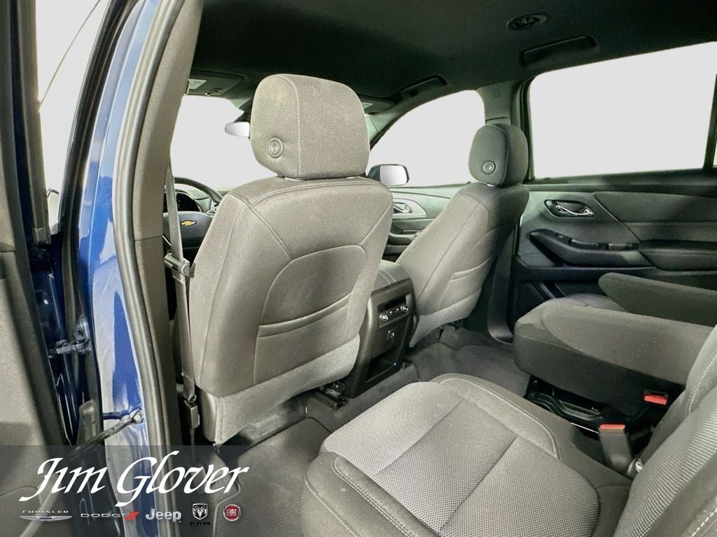 2023 Chevrolet Traverse FWD LT Cloth