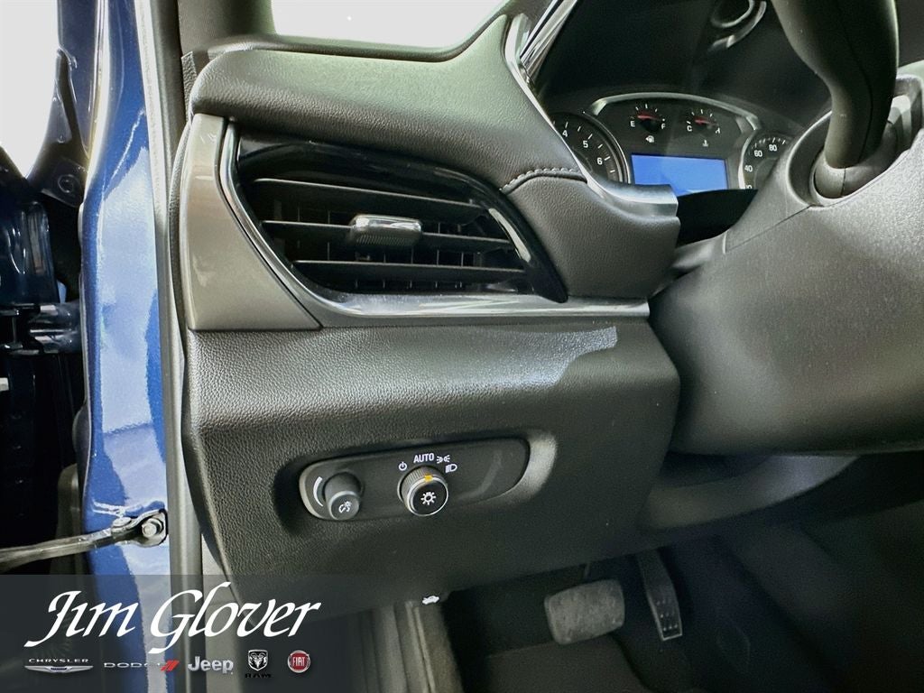2023 Chevrolet Traverse FWD LT Cloth