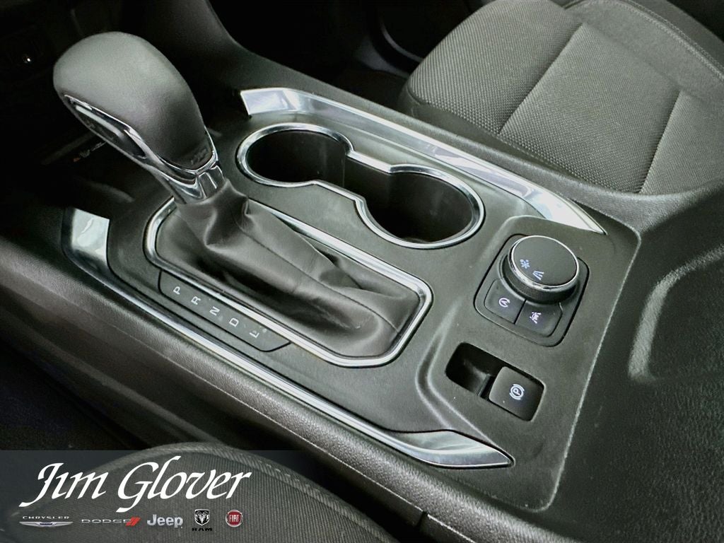 2023 Chevrolet Traverse FWD LT Cloth