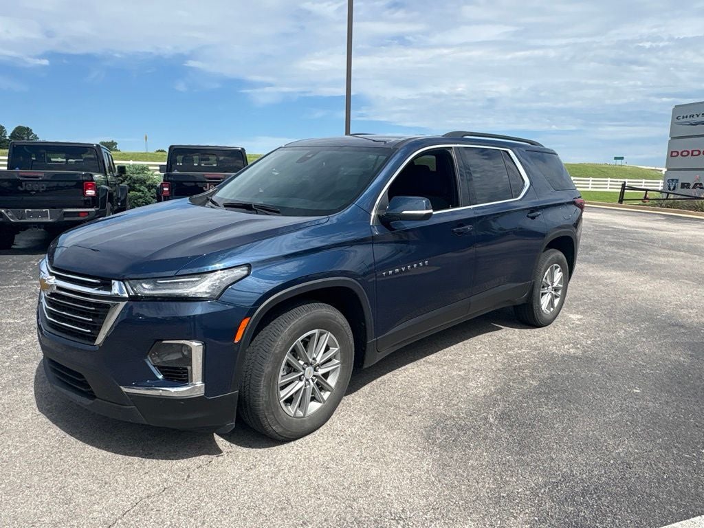 2023 Chevrolet Traverse FWD LT Cloth