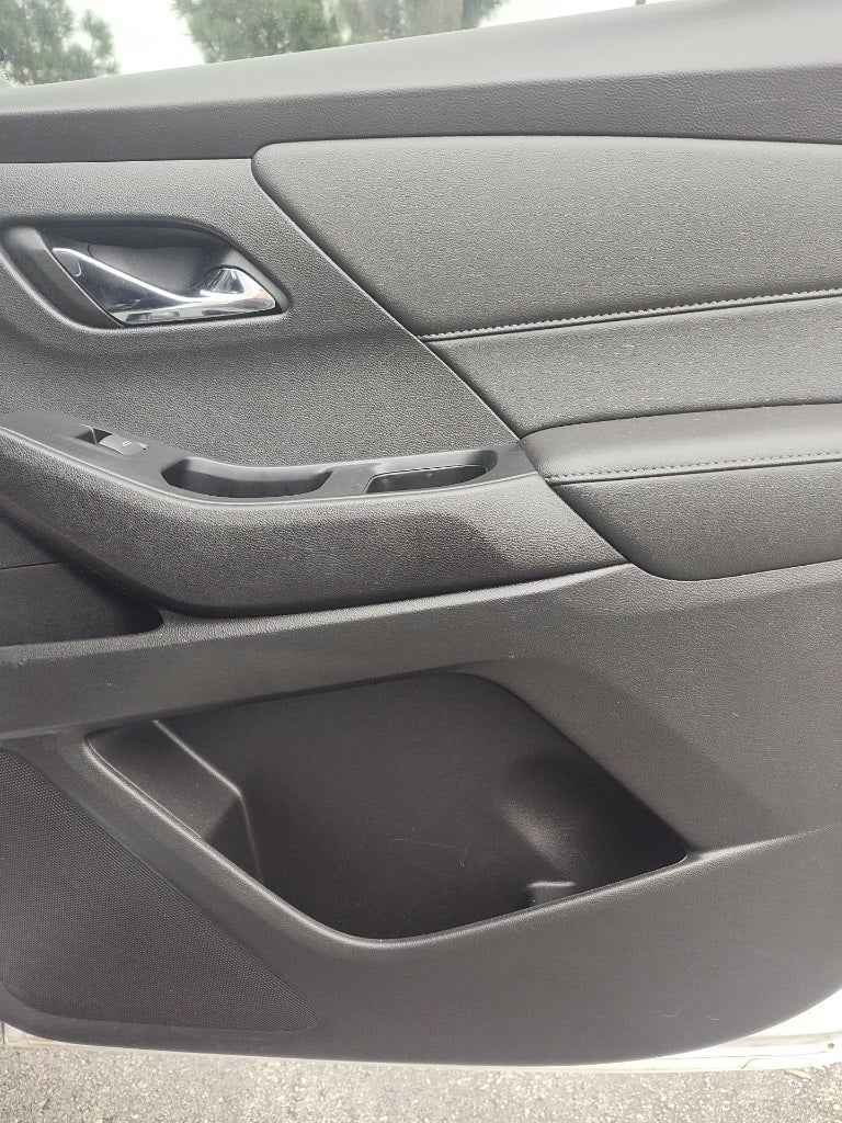 2023 Chevrolet Traverse FWD LT Cloth