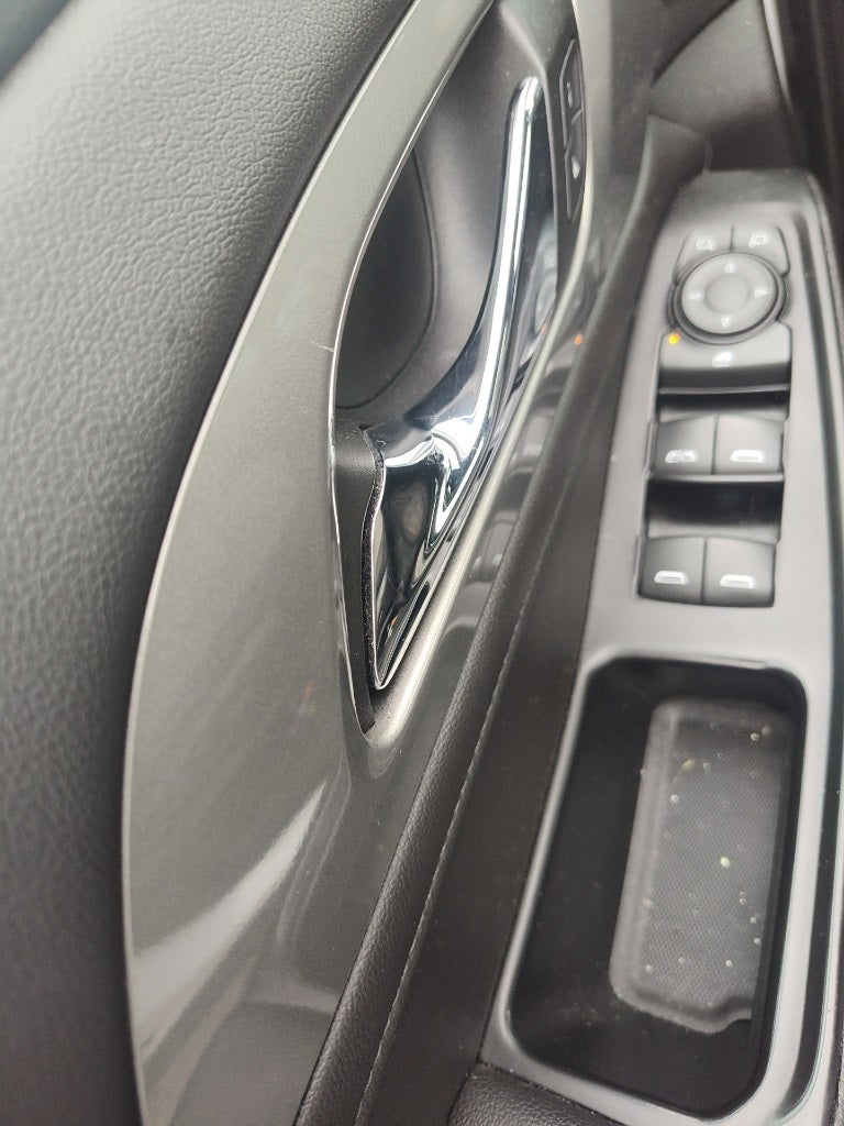 2023 Chevrolet Traverse FWD LT Cloth