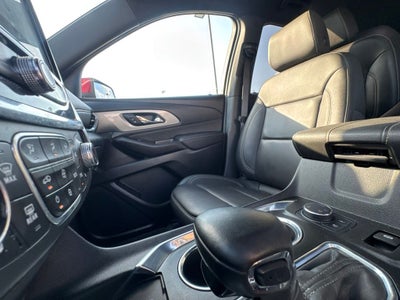 2023 Chevrolet Traverse AWD LT Leather