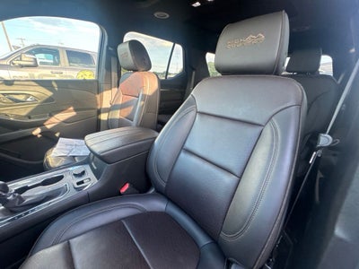 2023 Chevrolet Traverse AWD High Country