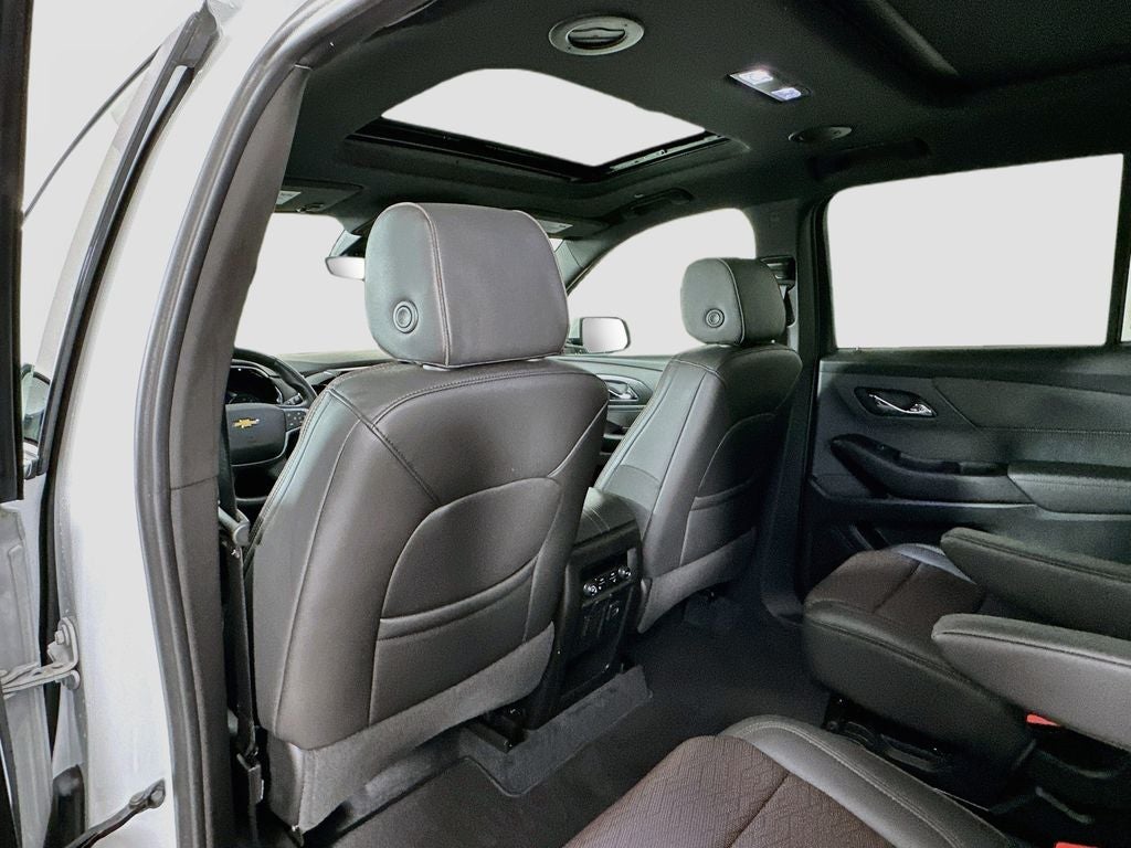 2023 Chevrolet Traverse AWD High Country