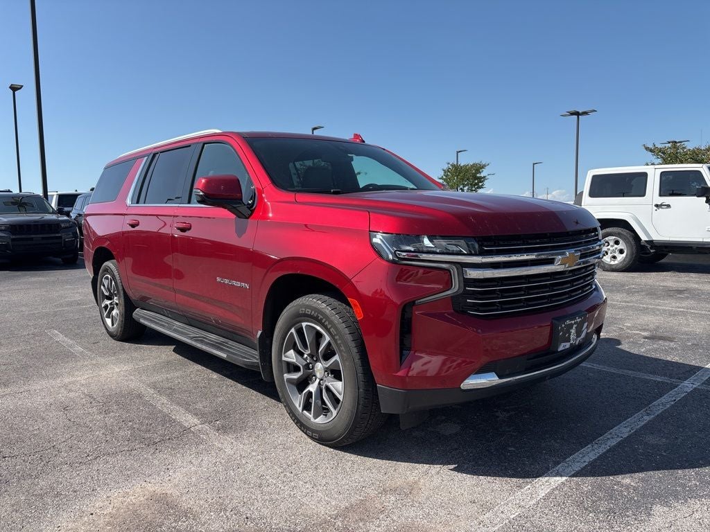 2022 Chevrolet Suburban 4WD LT