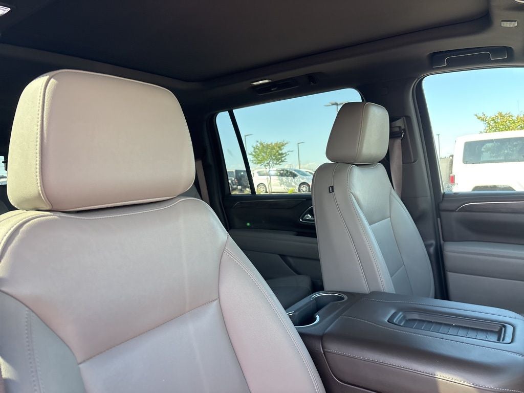 2022 Chevrolet Suburban 4WD LT