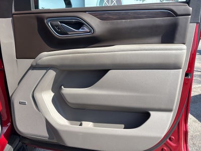 2022 Chevrolet Suburban 4WD LT