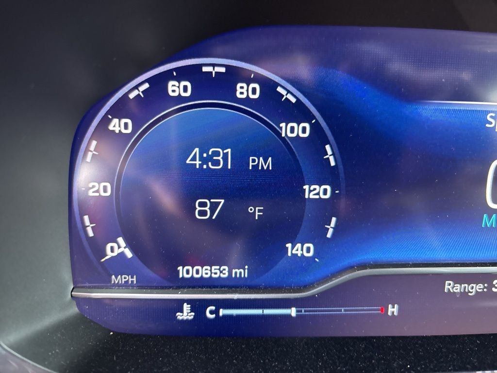 2022 Chevrolet Suburban 4WD LT