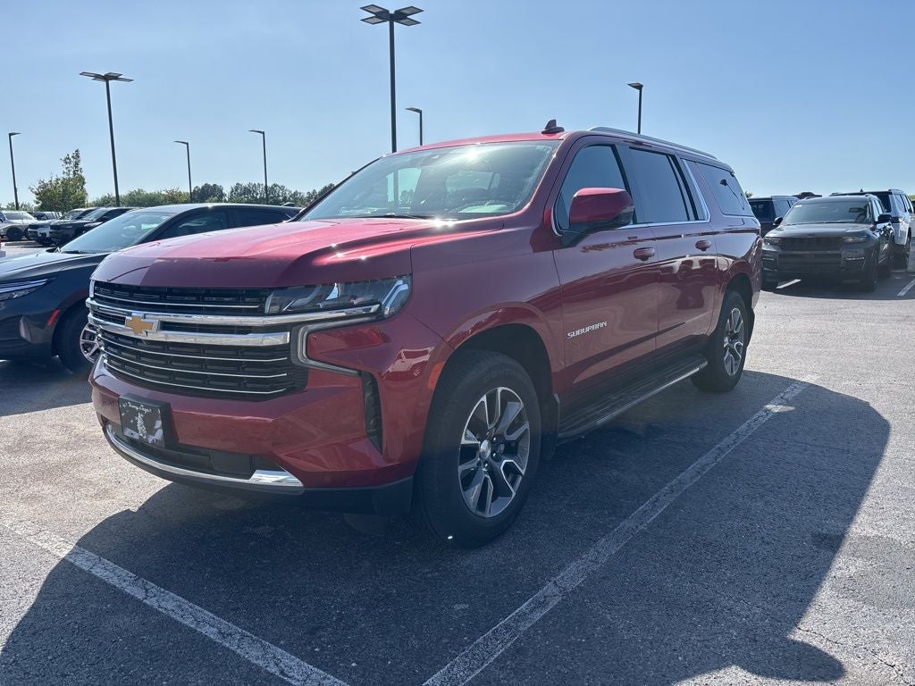 2022 Chevrolet Suburban 4WD LT