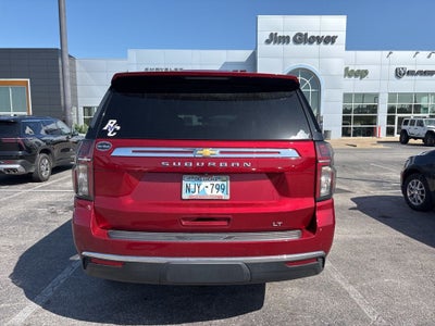 2022 Chevrolet Suburban 4WD LT