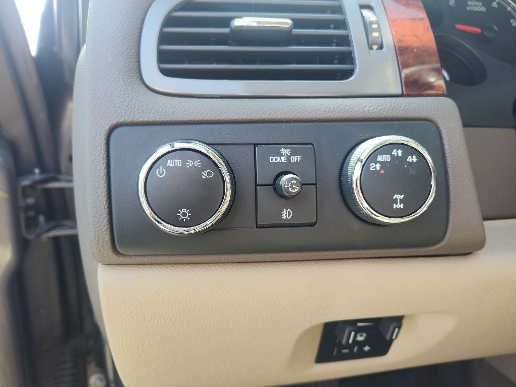 2011 Chevrolet Suburban 1500 LT1