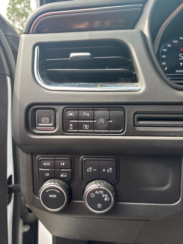 2023 Chevrolet Tahoe 4WD RST