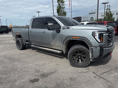 2024 GMC Sierra 2500HD 4WD Crew Cab Standard Bed AT4