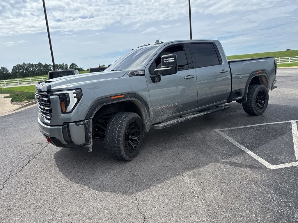2024 GMC Sierra 2500HD 4WD Crew Cab Standard Bed AT4