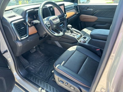 2024 GMC Canyon 4WD AT4