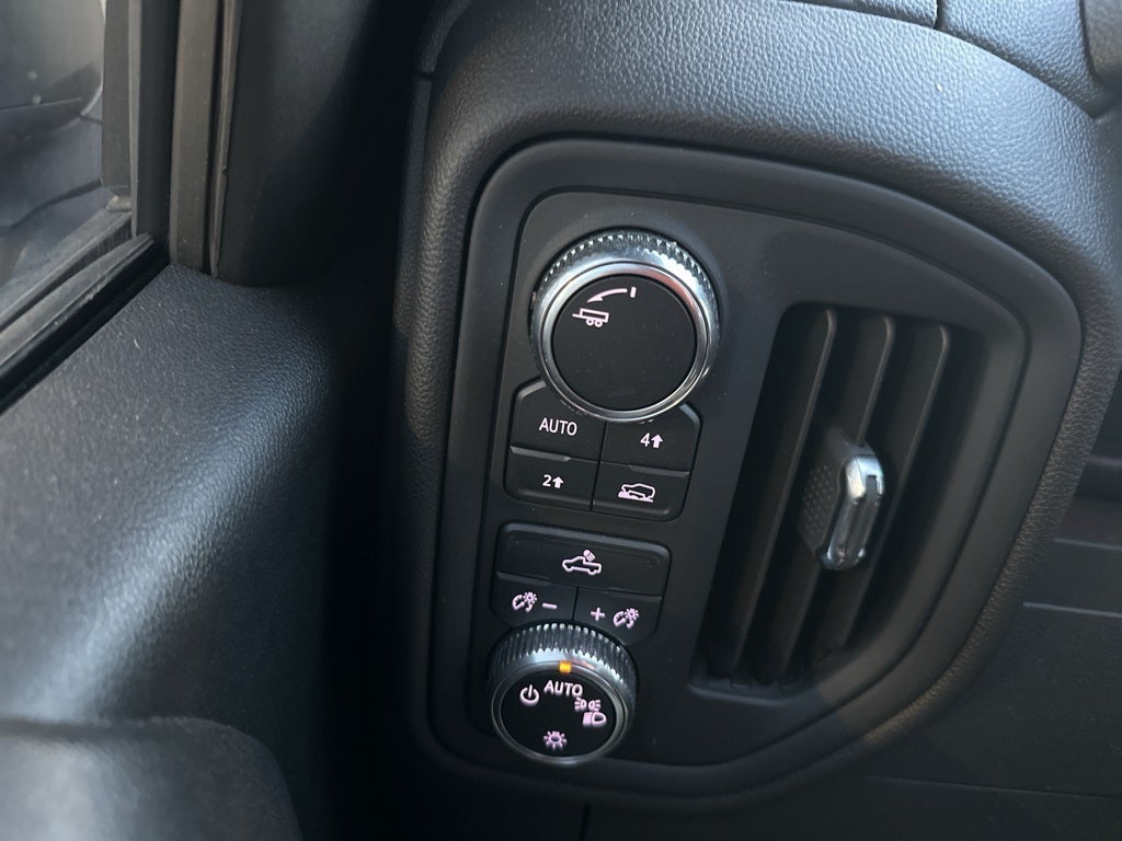 2024 GMC Sierra 1500 4WD Crew Cab Short Box Pro