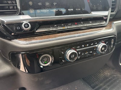 2024 GMC Sierra 1500 4WD Crew Cab Short Box Elevation with 3SB