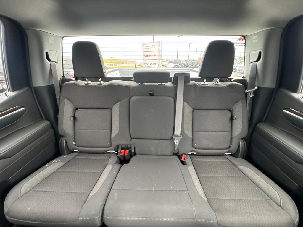 2024 GMC Sierra 1500 4WD Crew Cab Short Box Elevation with 3SB